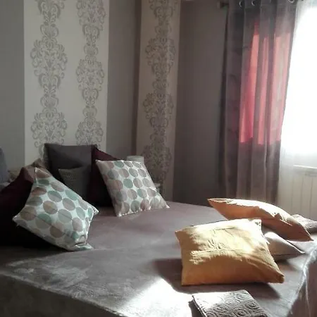 Holiday home Maison Le Napoleon 3 7 Lits *