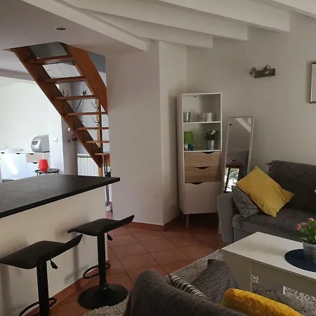 Holiday home Maison Le Napoleon 3 7 Lits *